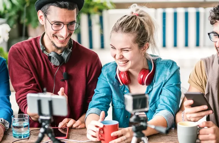 Aggressive Selling or Passive Integration? What Is the SecretFormula of Influencer Marketing In 2025